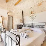 Trullo Domi By Perle Di Puglia וילה נוצ'י